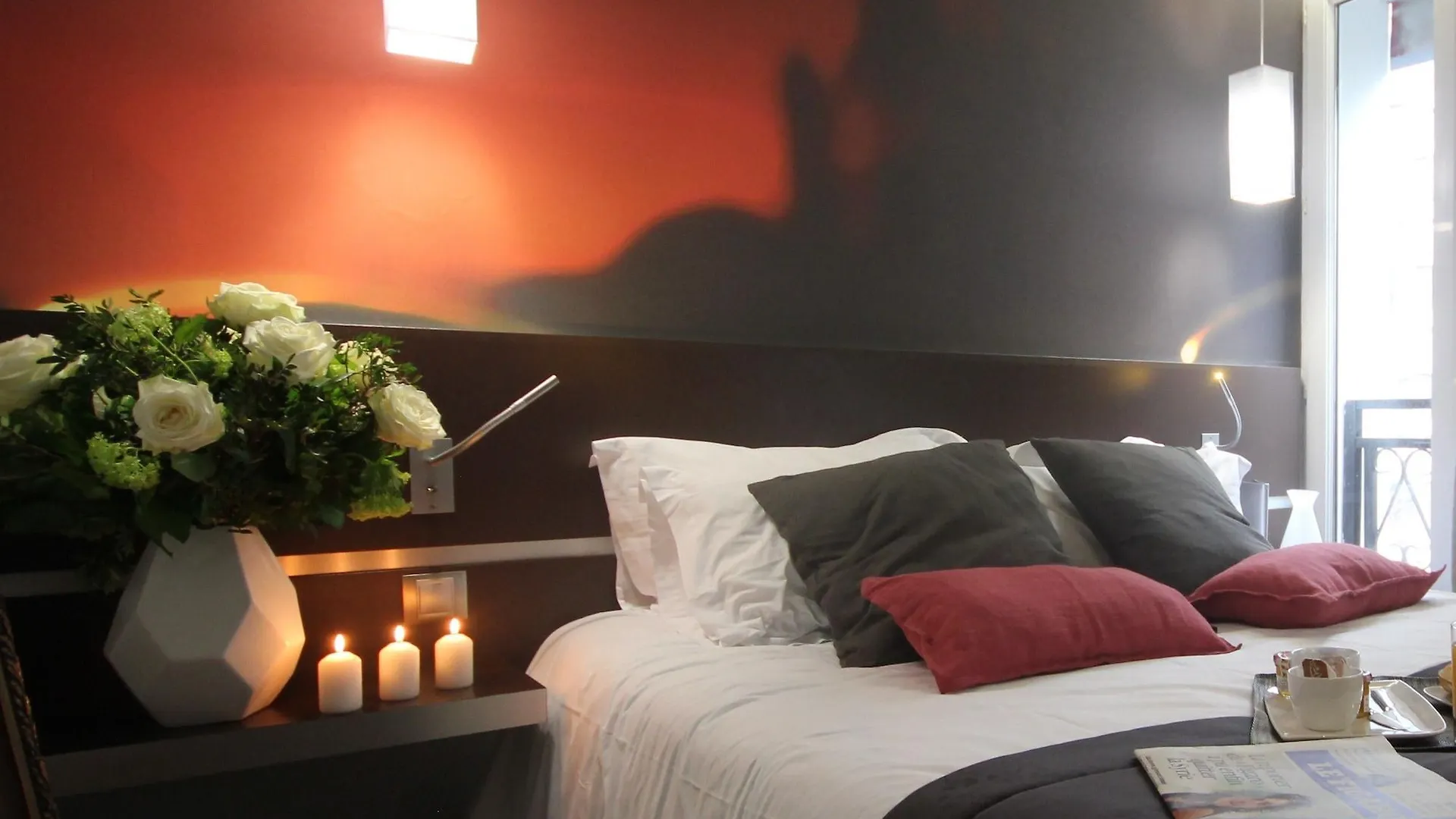 Lumieres Montmartre Hotel Paris