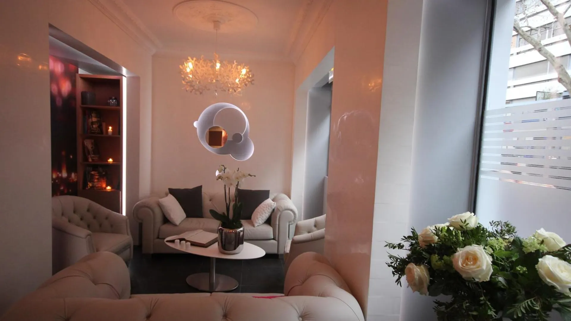 Hotel Lumieres Montmartre 3*
