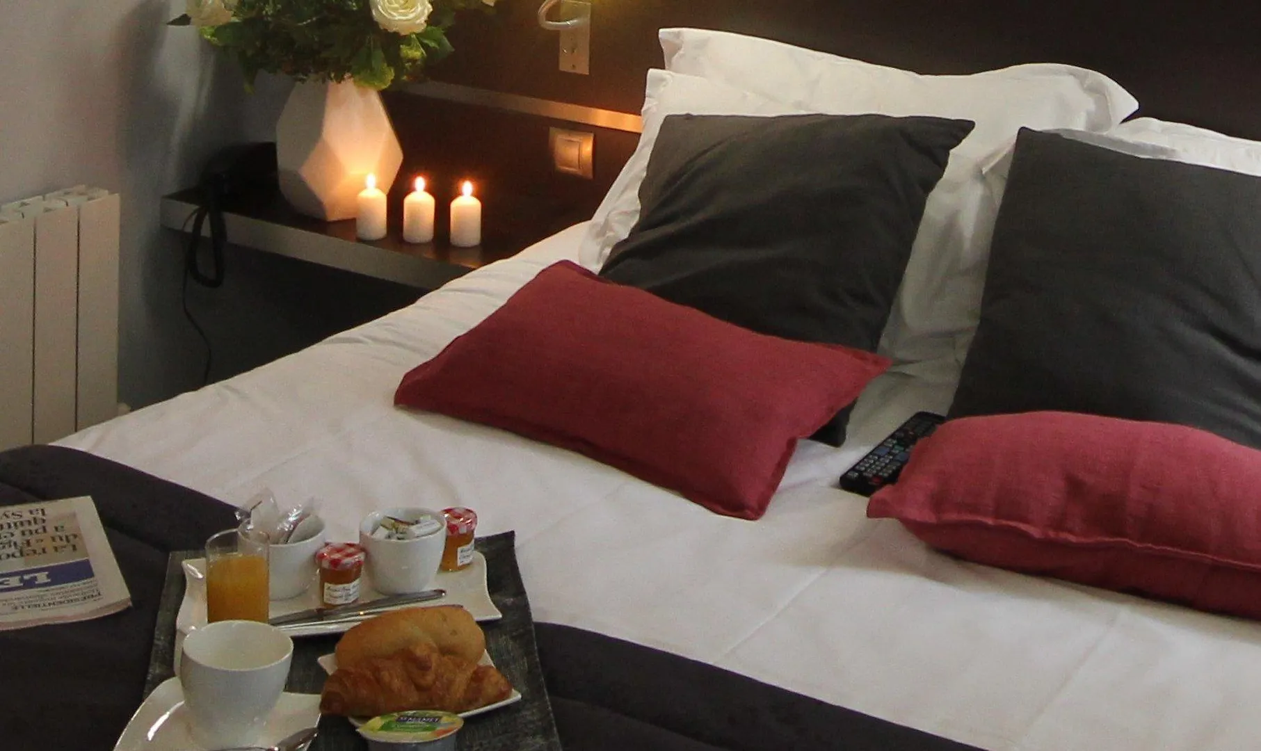 Lumieres Montmartre Hotel 3*