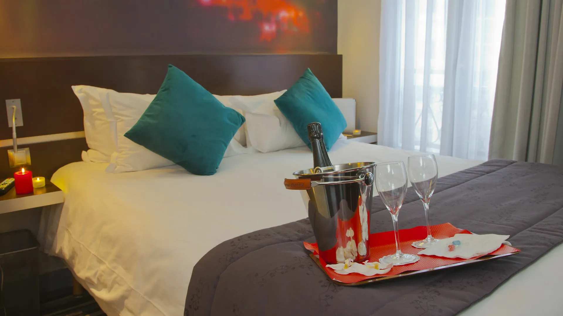 Hotel Lumieres Montmartre 3*