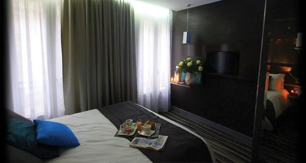 Lumieres Montmartre Otel