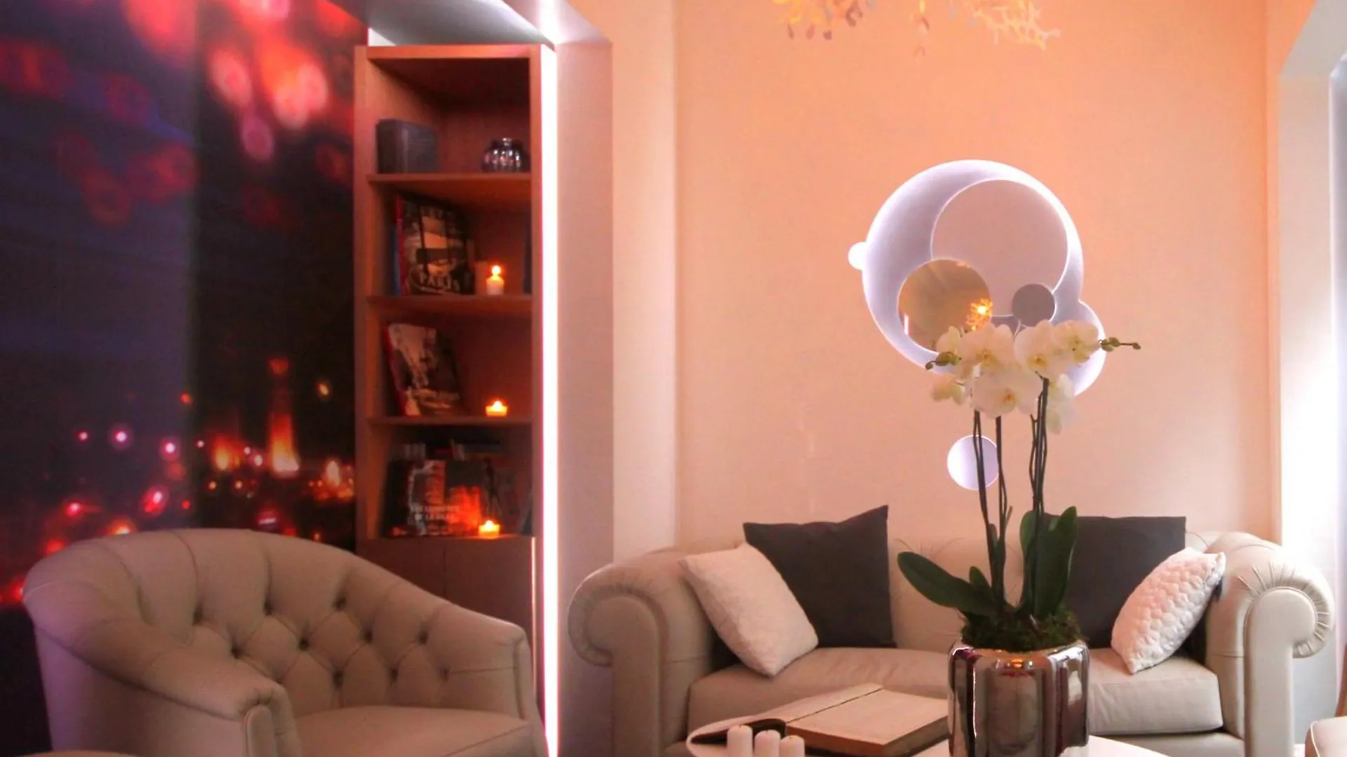 Otel Lumieres Montmartre