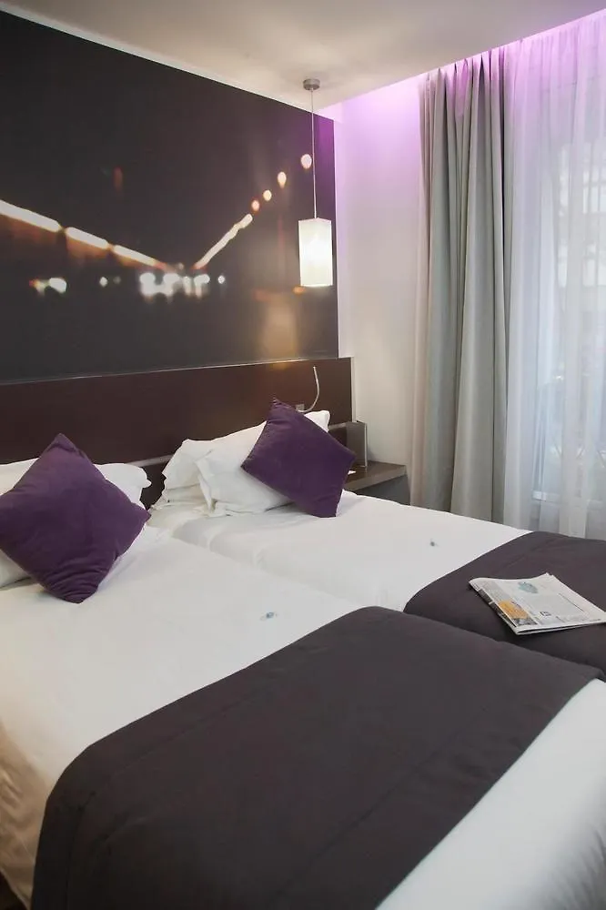 Lumieres Montmartre Otel