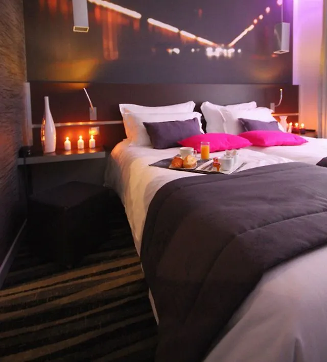 Lumieres Montmartre Otel Paris