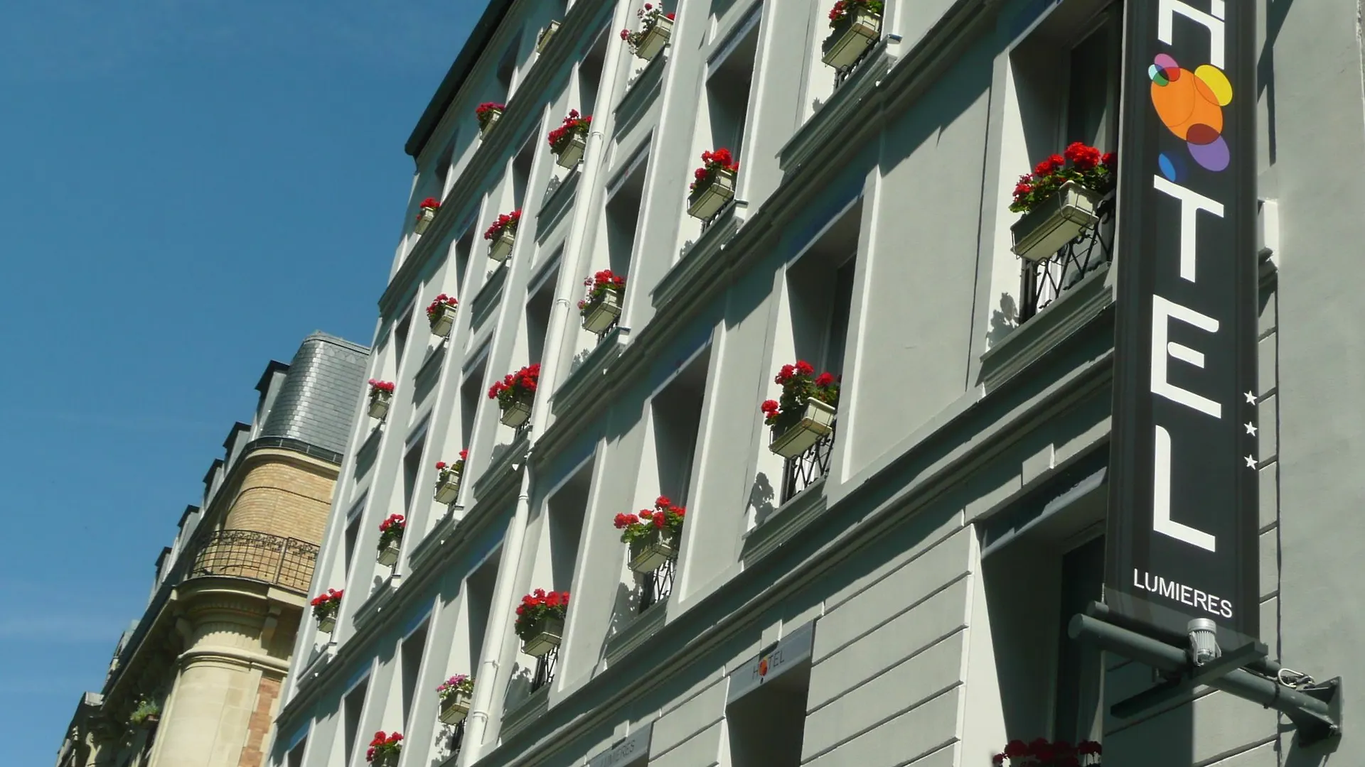 Lumieres Montmartre Otel Paris