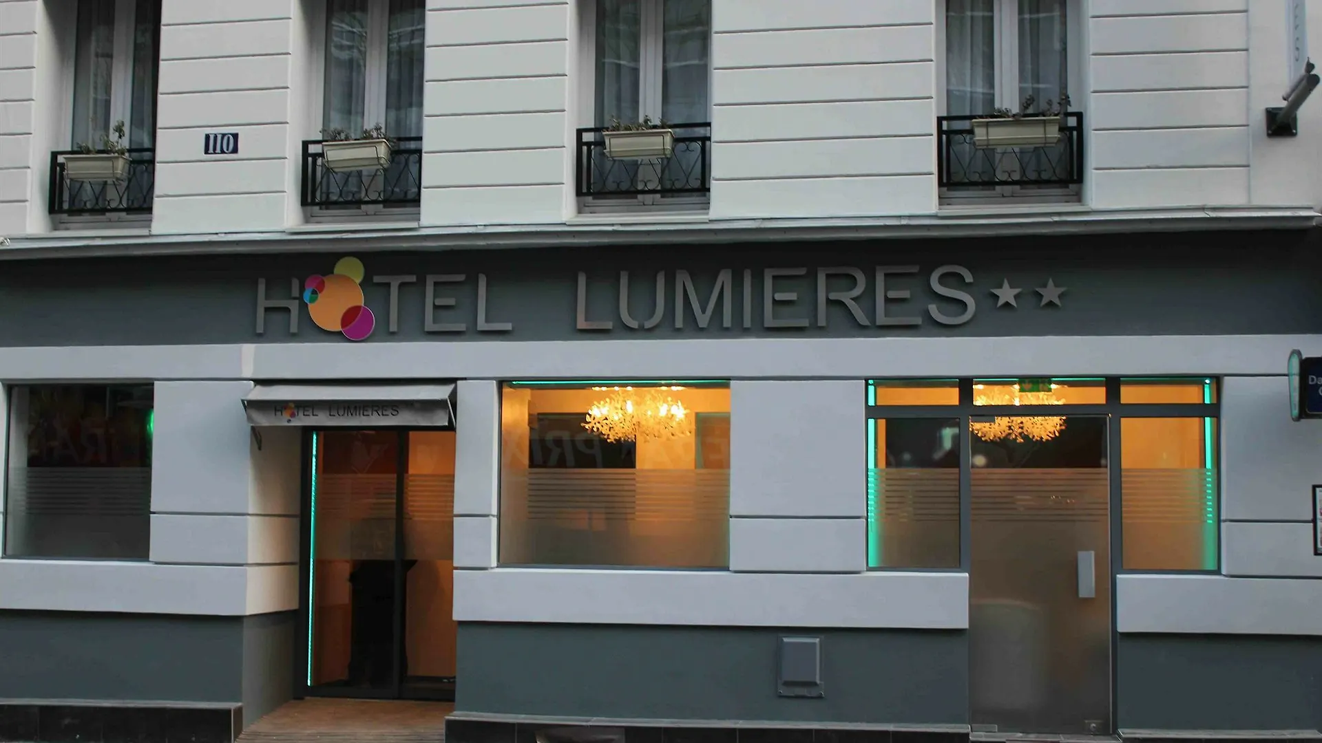 Lumieres Montmartre Otel Paris